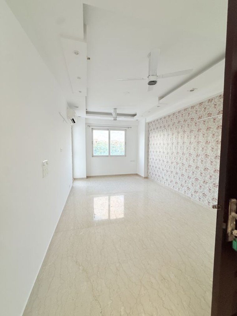 Bathroom, prateek-stylome 3.5 Bedroom 2475 Sq.Ft. Apartment In Sector 45 Noida 10715071