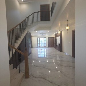 Building Lobby in 3 BHK Independent House at Kulhan – for Rent