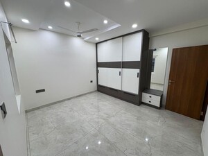 Room in 3 BHK Apartment at Lotus Grand, Kokapet – for Rent
