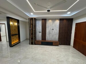 Room in 3 BHK Apartment at Lotus Grand, Kokapet – for Rent