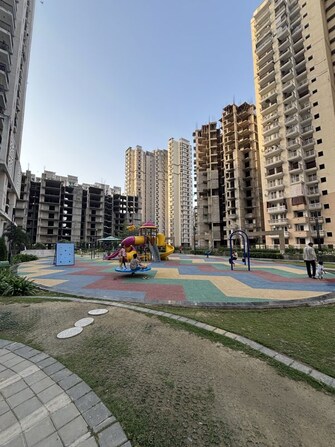 2 BHK +  1035 Sq.Ft. Apartment in Ratan Pearls