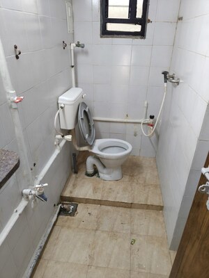 Bathroom in 2 BHK Villa at Satellite – for Rent