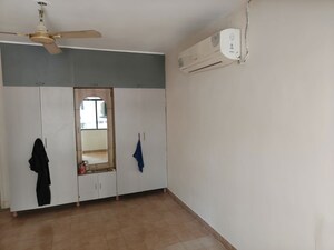 Room in 2 BHK Villa at Satellite – for Rent