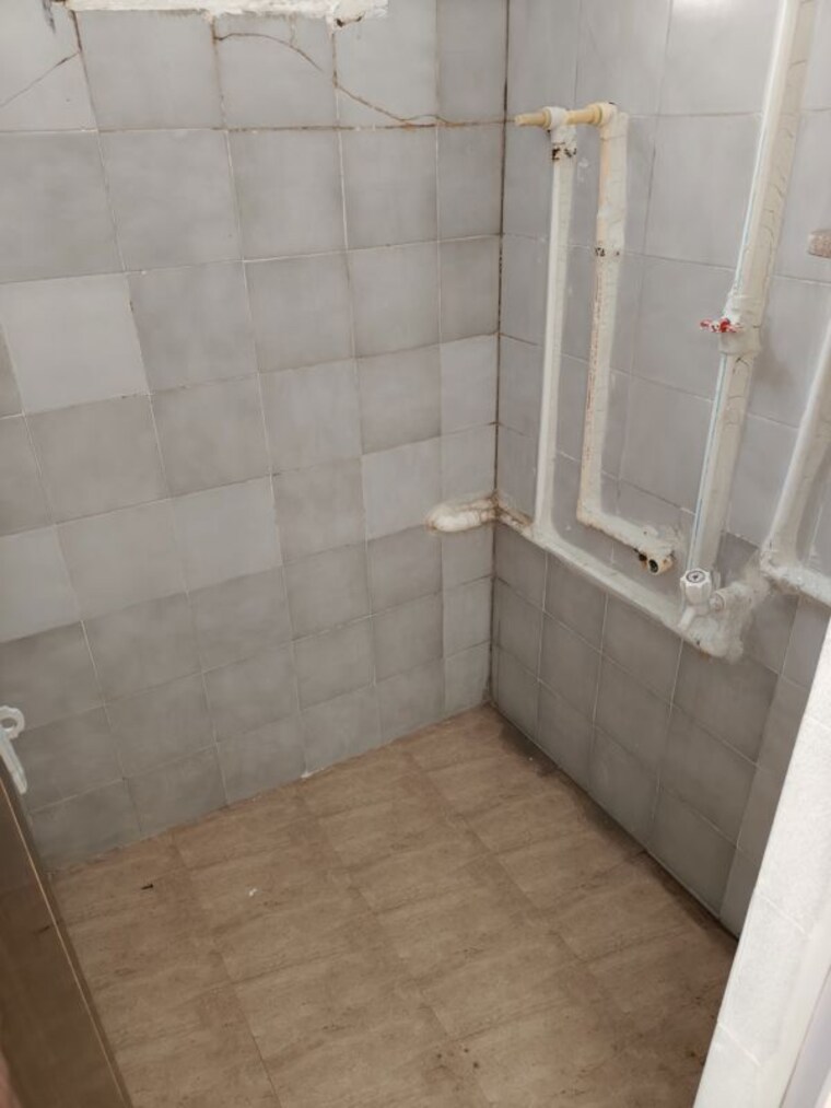 Bathroom, satellite 2 Bedroom 1150 Sq.Ft. Villa In Satellite Ahmedabad 10713633