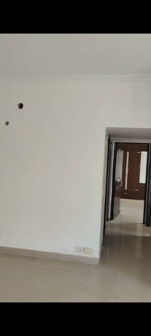 Room in 3 BHK Apartment at Mapsko Krishna Apra Gardens, Vaibhav Khand – for Rent