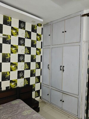 Furnished Amenities in 3 BHK Villa at Sector 55 – for Rent