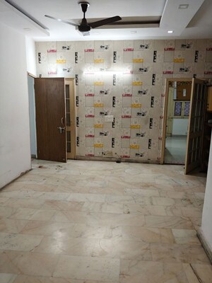 Room in 3 BHK Villa at Sector 55 – for Rent
