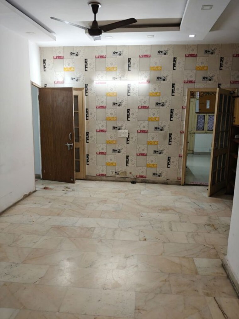 Room, sector 55 3 Bedroom 2680 Sq.Ft. Villa In Sector 55 Noida 10715139