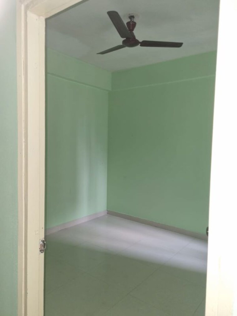 Room, gls-crown-avenue 3 Bedroom 1650 Sq.Ft. Apartment In Sector 92 Gurgaon 10715157