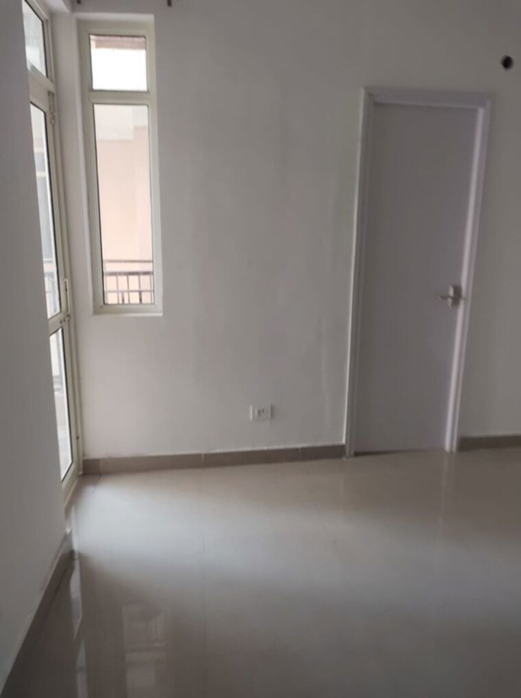 Room, suncity-avenue-76 2 Bedroom 635 Sq.Ft. Apartment In Sector 76 Gurgaon 10715166