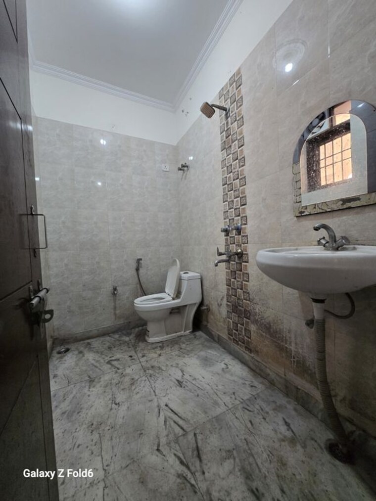 Bathroom, chattarpur 1 Bedroom 500 Sq.Ft. Apartment In Chattarpur Delhi 10715201