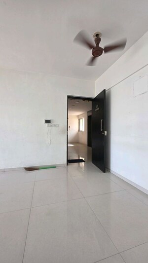 Room in 2 BHK Apartment at Godrej Central, Chembur – for Sale
