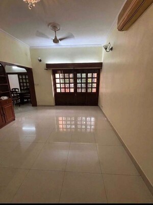 3 BHK Builder Floor For Rent in Kalkaji
