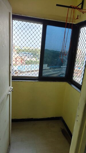Room in 1 BHK Apartment at Rock View Heights, Mazgaon – for Rent