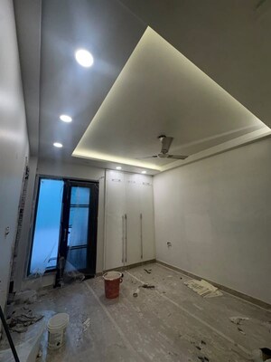 Room in 3 BHK Builder Floor at Rajouri Garden – for Rent