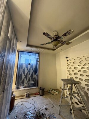 Team Area in 3 BHK Builder Floor at Rajouri Garden – for Rent