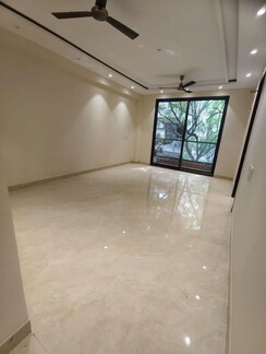 3 BHK +Builder Floor For Rent in Saket