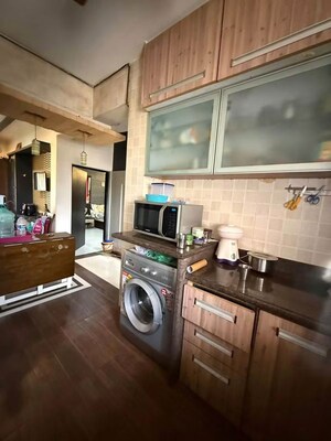 Kitchen in 1 BHK Apartment at Shantiniketan Apartments Matunga, Matunga East – for Rent