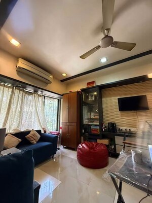 1 BHK Apartment For Rent in Shantiniketan Apartments Matunga, Matunga East