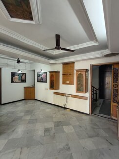 2.5 BHK Apartment For Rent in Flower Valley Complex