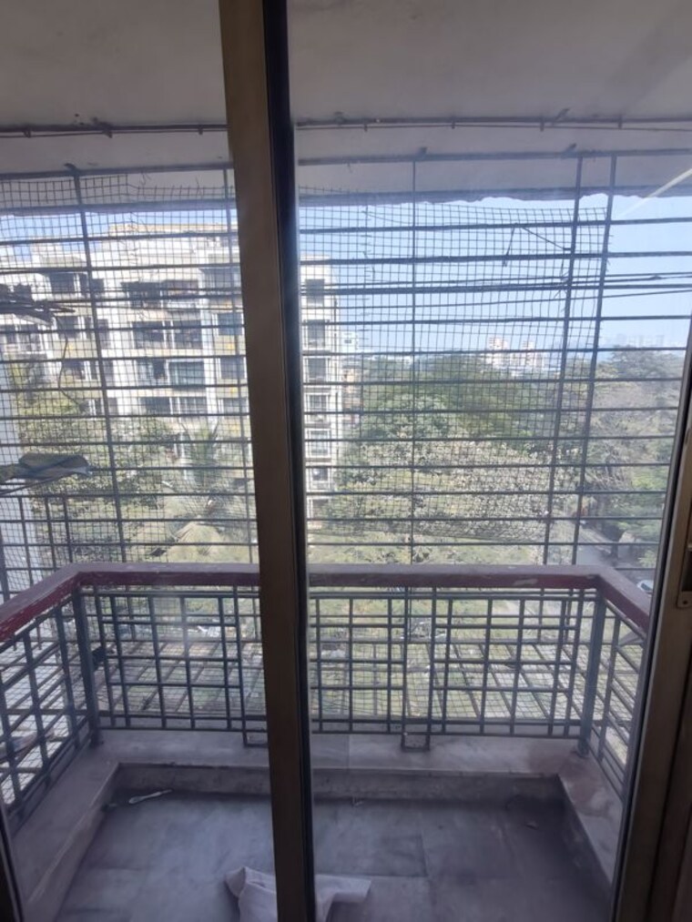 Balcony, flower-valley-complex 2.5 Bedroom 814 Sq.Ft. Apartment In Khopat Thane 10715326