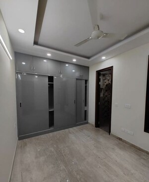 Room in 3 BHK Builder Floor at Tagore Garden – for Rent