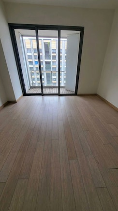 2 BHK +Apartment For Sale in Lodha NCP Commercial Tower Supremus