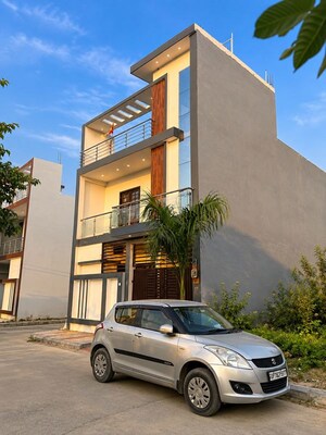 3 BHK Villa – Exterior View View at Kanpur Road - for Sale