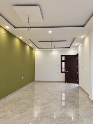 Room in 3 BHK Villa at Kanpur Road – for Sale