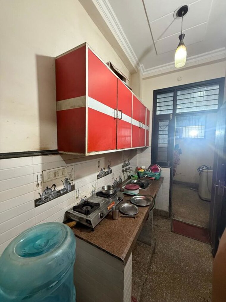 Kitchen, sector 71 1 Bedroom 850 Sq.Ft. Villa In Sector 71 Noida 10715359