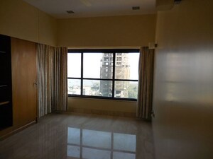 Room in 5 BHK Apartment at DSK Durgamata Towers, Cuffe Parade – for Rent