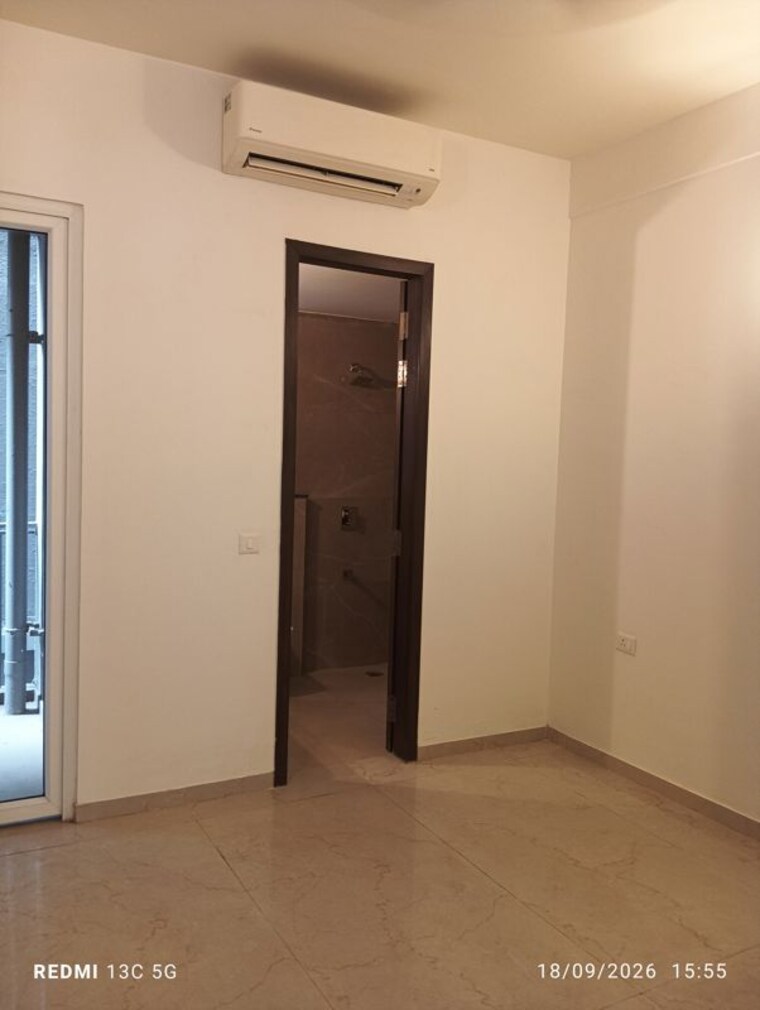 Room, smart-world-orchard 3 Bedroom 1680 Sq.Ft. Apartment In Sector 61 Gurgaon 10715378