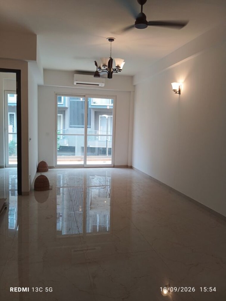 Room, smart-world-orchard 3 Bedroom 1680 Sq.Ft. Apartment In Sector 61 Gurgaon 10715378