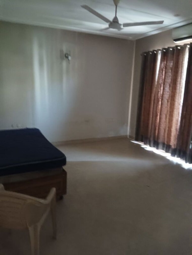 Living Room, sector 56 4 Bedroom 475 Sq.Yd. Builder Floor In Sector 56 Gurgaon 10715370