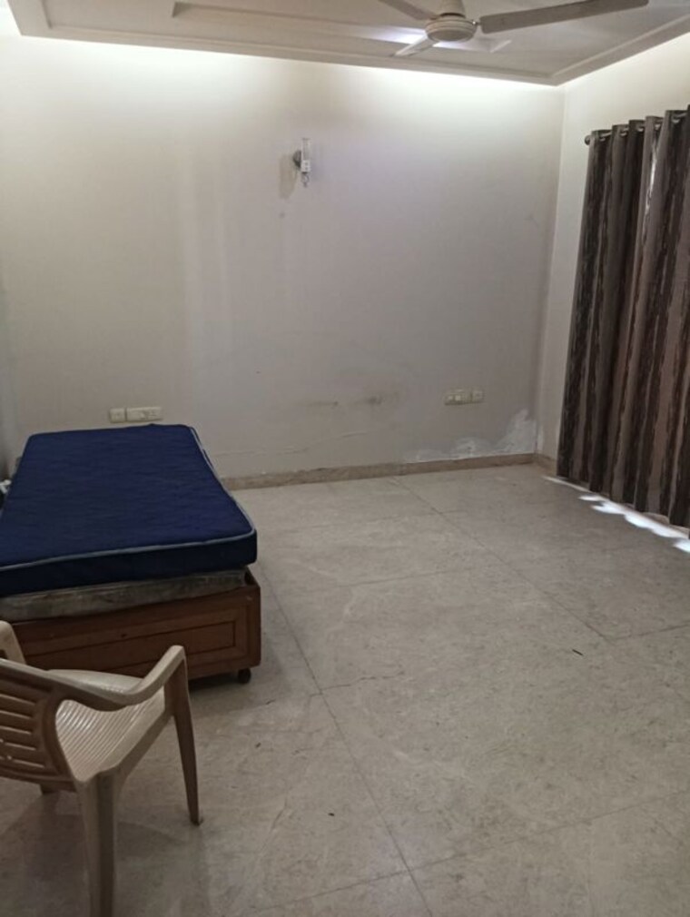 Bedroom, sector 56 4 Bedroom 475 Sq.Yd. Builder Floor In Sector 56 Gurgaon 10715370