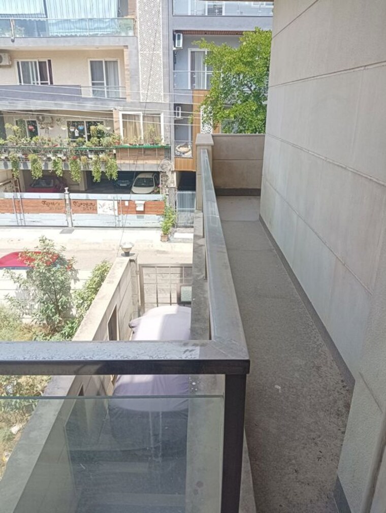 Balcony, sector 56 4 Bedroom 475 Sq.Yd. Builder Floor In Sector 56 Gurgaon 10715370