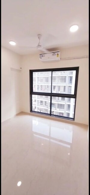 Room in 3 BHK Apartment at Our Home CHS, Andheri West – for Rent