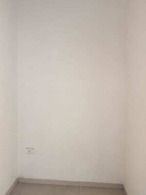 Room in 3 BHK Apartment at Rajapushpa Eterna, Nanakramguda – for Sale