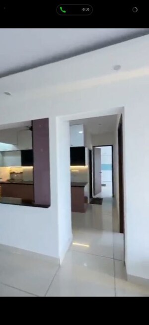 Room in 2 BHK Apartment at Mittal Elanza, Yelahanka – for Rent
