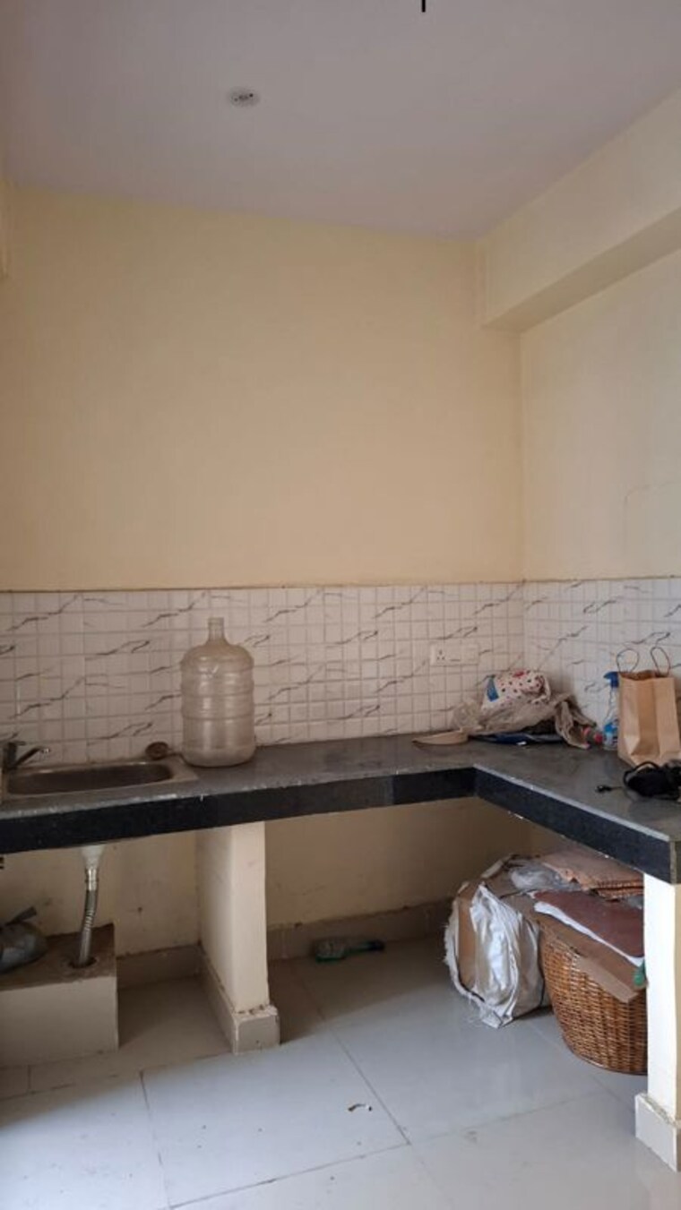 Kitchen, charms-castle 2 Bedroom 995 Sq.Ft. Apartment In Raj Nagar Extension Ghaziabad 10715417