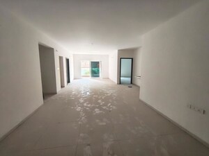 Room in 3 BHK Apartment at Rajapushpa Eterna, Nanakramguda – for Sale