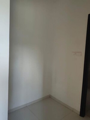 Room in 3 BHK Apartment at Rajapushpa Eterna, Nanakramguda – for Sale