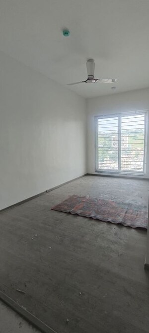 Room in 3.5 BHK Apartment at Goel Ganga Legend, Bavdhan – for Rent