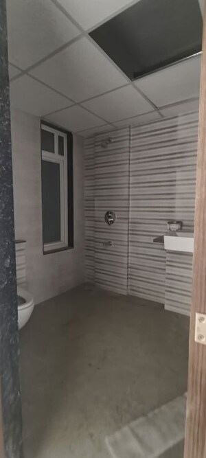 Room in 3.5 BHK Apartment at Goel Ganga Legend, Bavdhan – for Rent