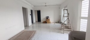 Room in 3.5 BHK Apartment at Goel Ganga Legend, Bavdhan – for Rent