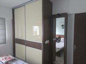 Room in 2 BHK Apartment at Pride Pegasus, Hennur Road – for Rent