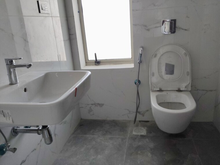 Bathroom, hallmark-treasor 3 Bedroom 1765 Sq.Ft. Apartment In Narsingi Hyderabad 10715471