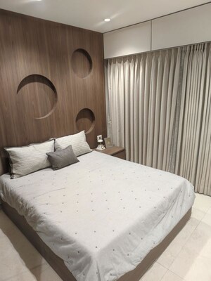 Bedroom in 2 BHK Apartment at Byculla – for Sale