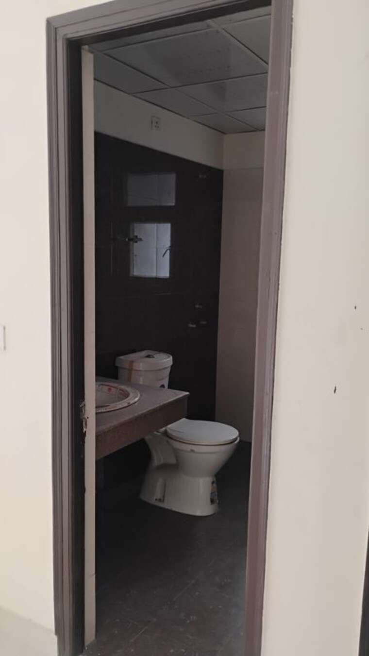 Bathroom, vrindavan yojna 3 Bedroom 1695 Sq.Ft. Apartment In Vrindavan Yojna Lucknow 10715483