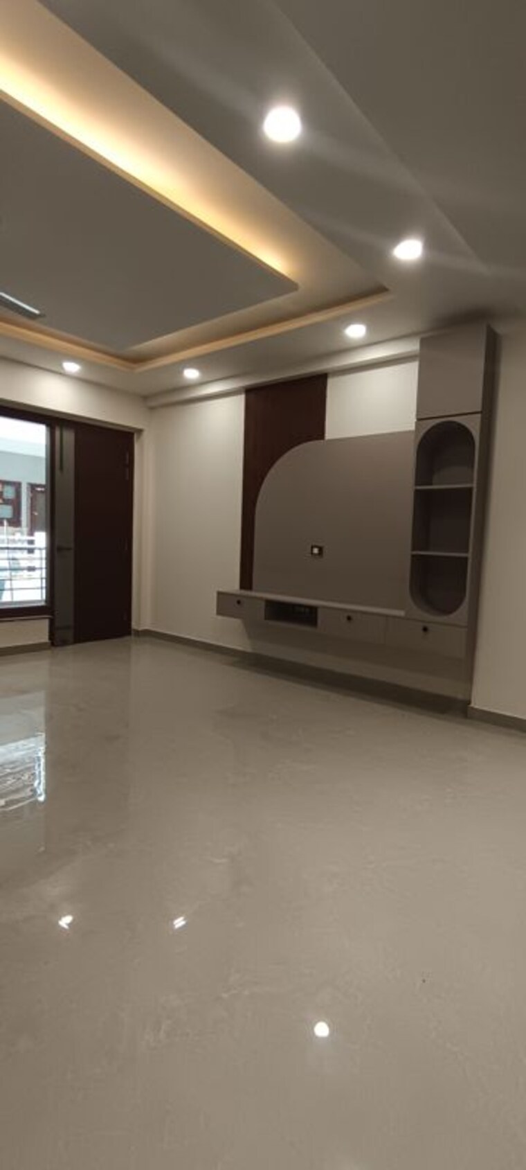 Room, parklands 4 Bedroom 404 Sq.Yd. Builder Floor In Sector 85 Faridabad 10715499